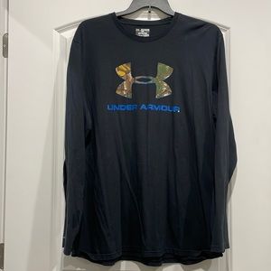 Men’s under armour long sleeve shirt